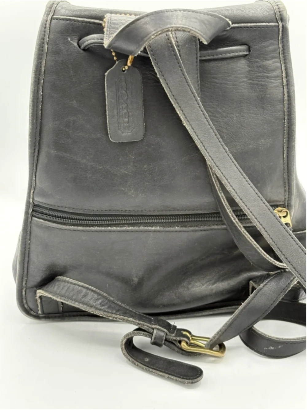 Vintage COACH Daypack Leather Black Turn Lock Logo Charm USA D8D-9791
